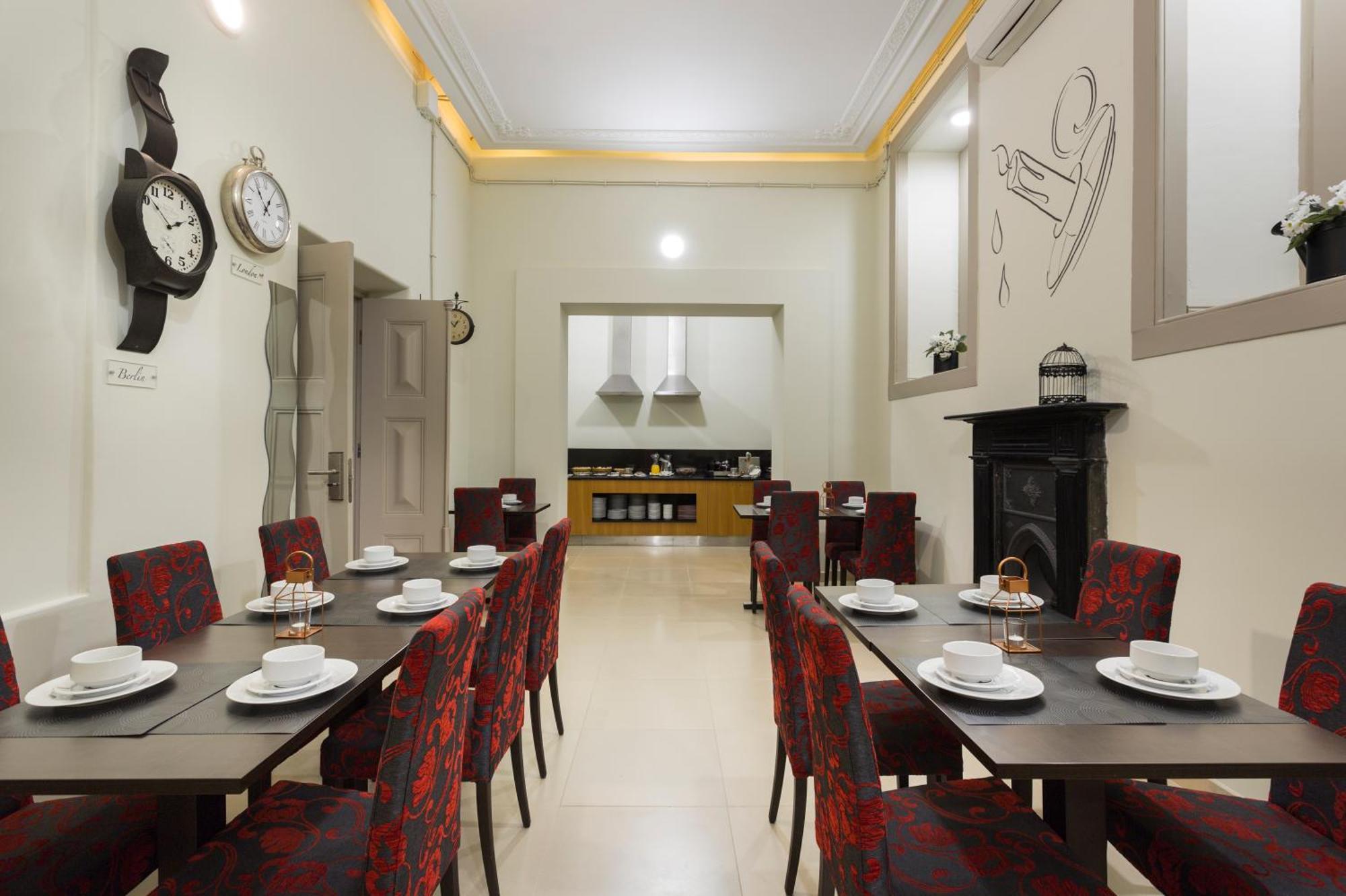 Serenata Hotel & Hostel Коимбра Экстерьер фото