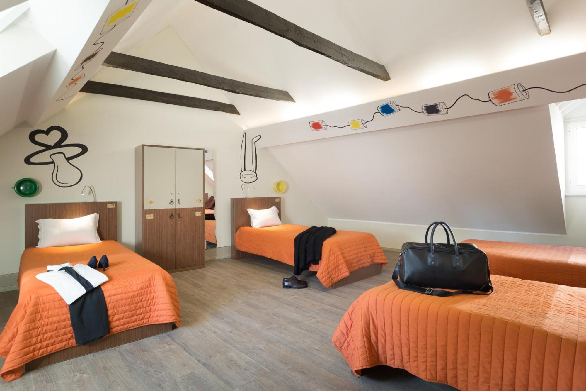 Serenata Hotel & Hostel Коимбра Экстерьер фото